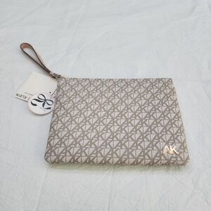 Anne Klein wristlet with pink strap